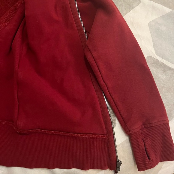 Lululemon Scuba Hoodie - Picture 7 of 7